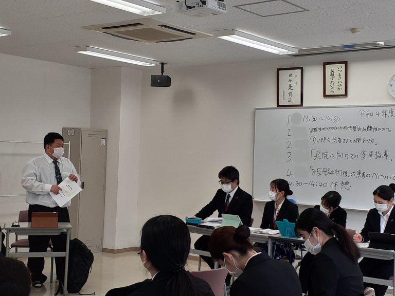 看護学科２年生　看護リフレクション発表会