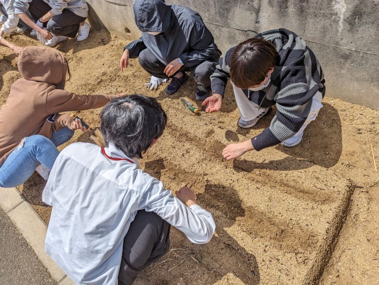 作業療法学科2年生・今年も畑が始まりました！