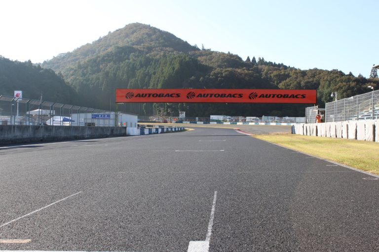 スーパー耐久第6戦 岡山国際サーキット