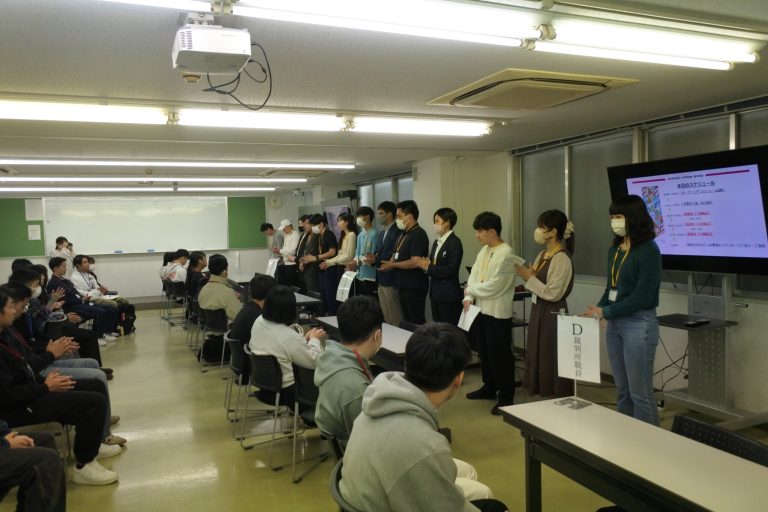 【公務員系学科】卒業生座談会、盛大に開催されました！