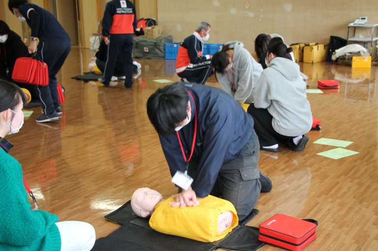 理学療法学科1年・救急法基礎講習を受講しました！