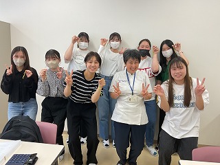 チーム医療を実感！作業療法を体験しながら多職種理解の授業