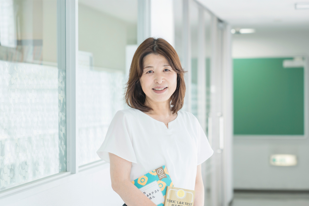 安井 里香