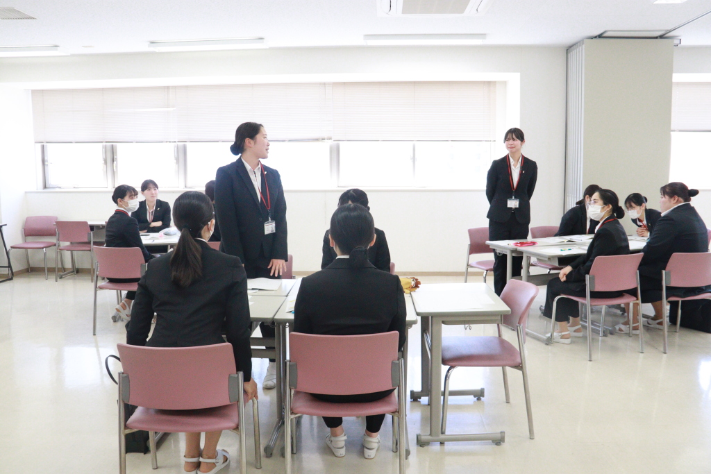 そして、各班発表をし、質問も行いました。