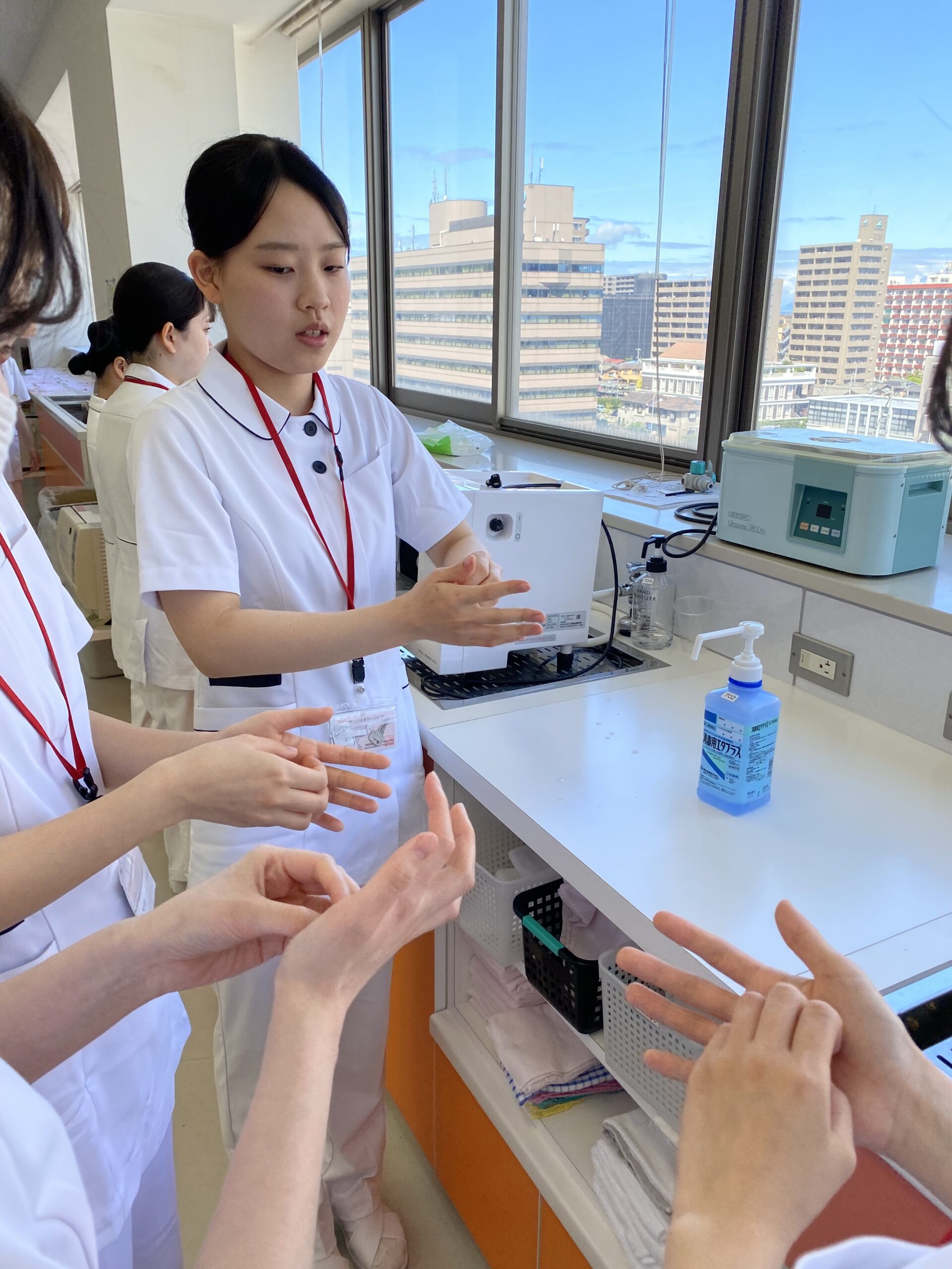 手洗いの次は手指消毒
