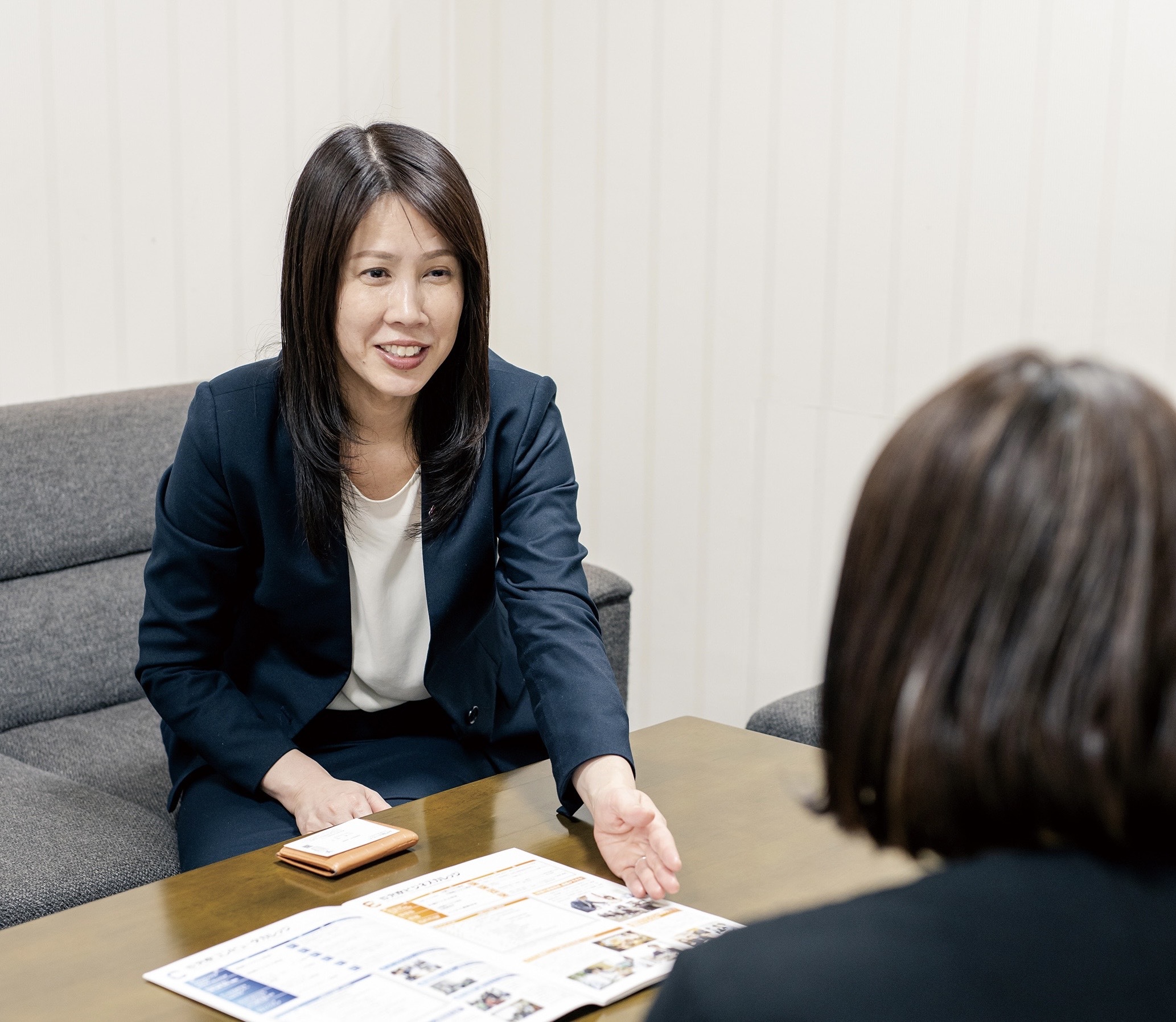 穴吹は、卒業後の転職サポートも行っています。卒業生の未来をいつまでも応援し続けます！