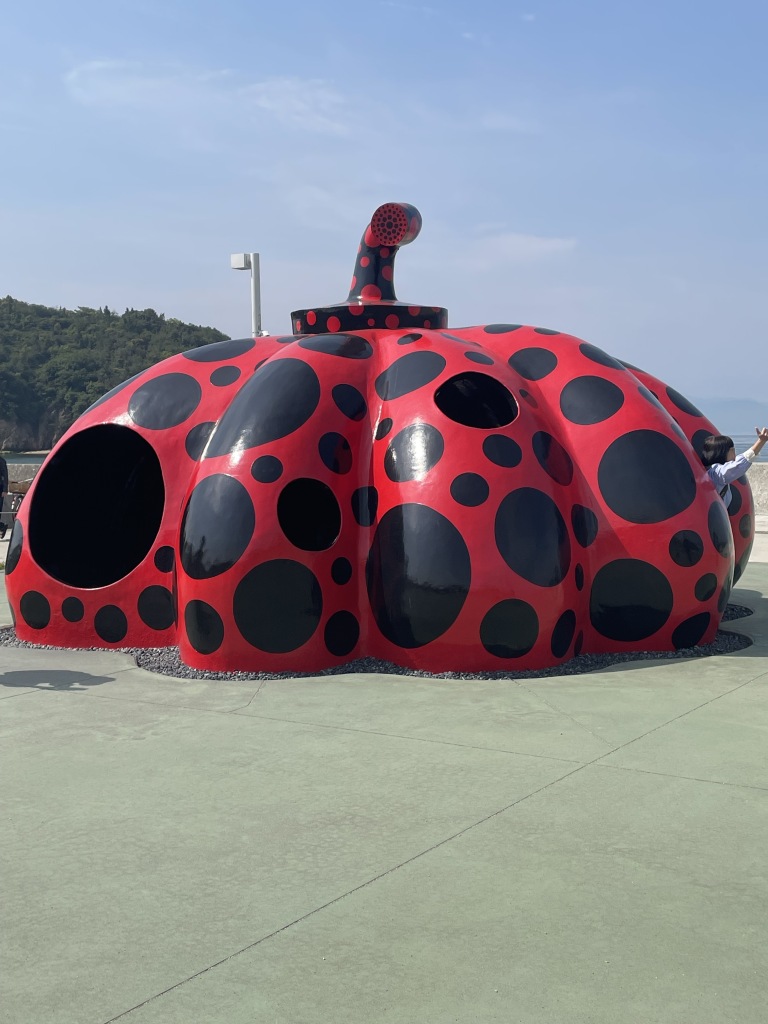 瀬戸内芸術祭に行ってきました!(外語ビジネス学科)