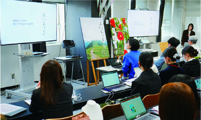 2.在学中にデザイナーデビュー