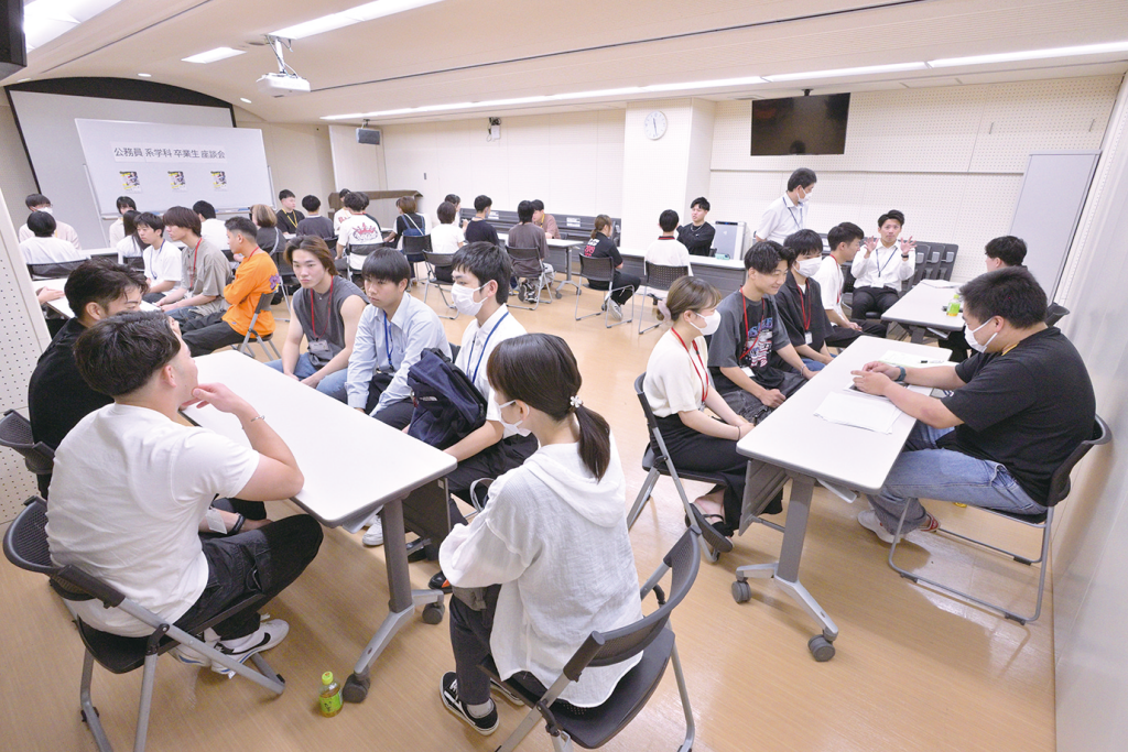 卒業生座談会