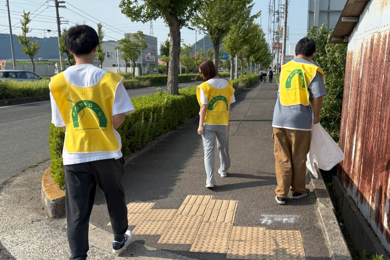 「さわやかロード」第2回!1年生がゴミ拾いで地域貢献