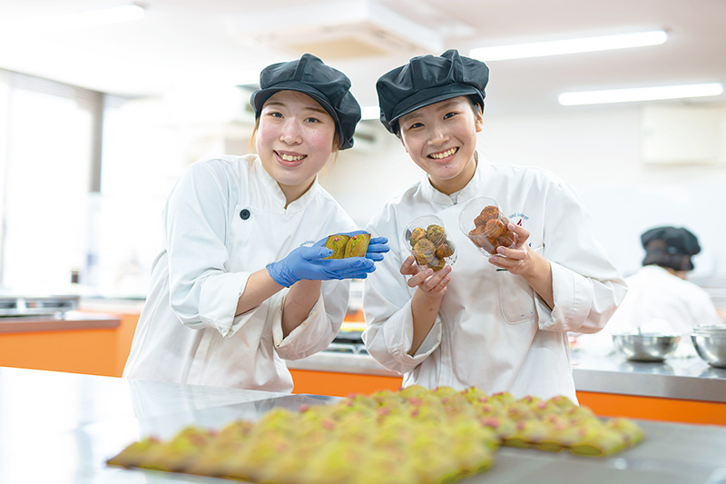 パテたま・カフェ・店舗実習で 製造技術と接客技術の習得