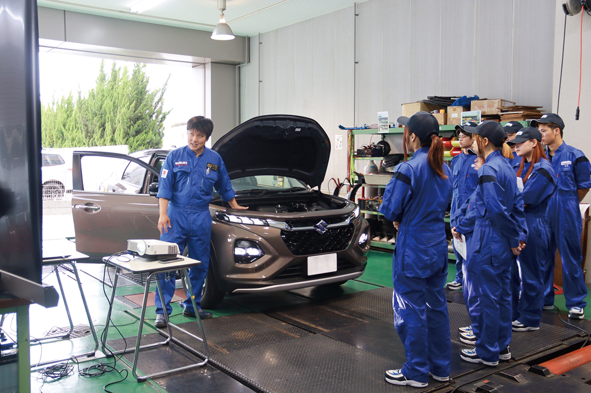 EVやFCVが増える今、整備士が必要に！