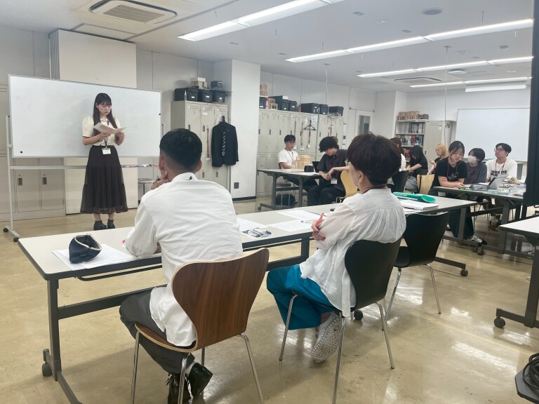 【トータルインテリア学科】卒業・修了制作の企画プレゼンを実施しました