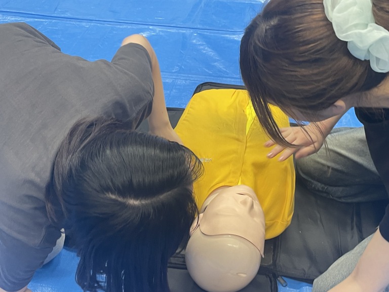 日本赤十字基礎講習を受講しました(外語ビジネス学科）