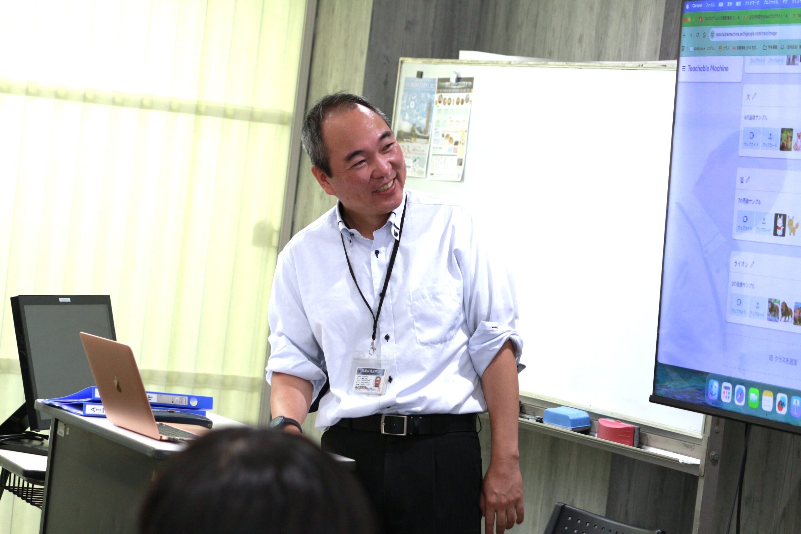 情報システム学科3年生＆AIテクノロジー学科2年生の授業に潜入！