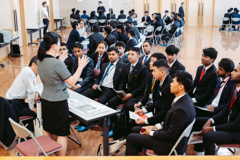 留学生向け校内企業説明会