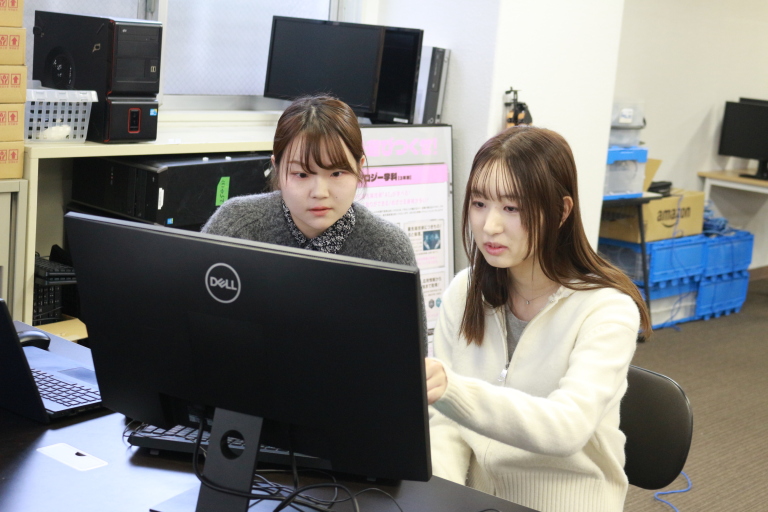 【広報が潜入!!👀】ネットワークセキュリティ学科2年生の「穴吹祭準備」授業！