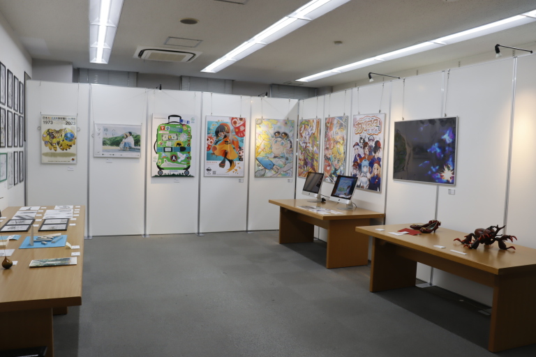 「卒業生作品展」大募集