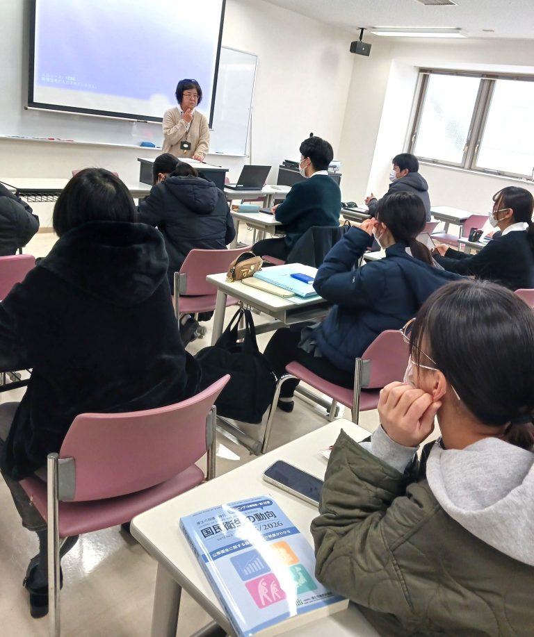 看護学科　登校＆ホームルーム風景