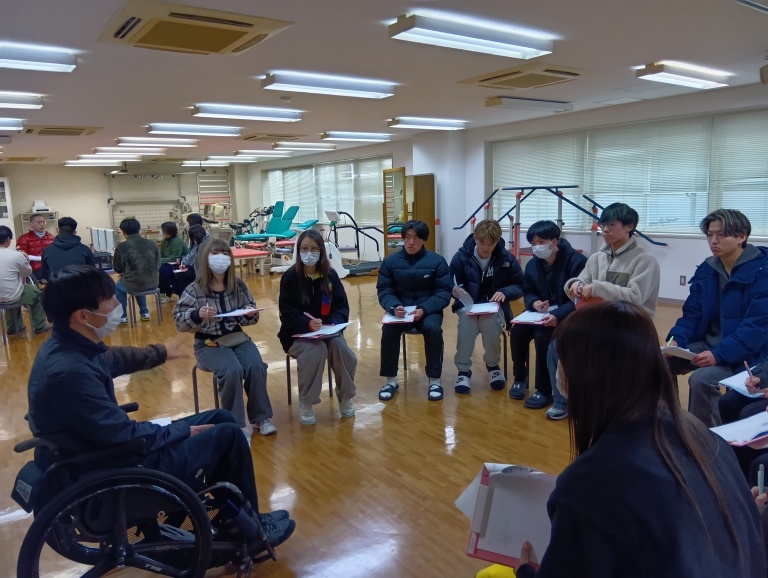 2年生合同授業・当事者から学ぶ