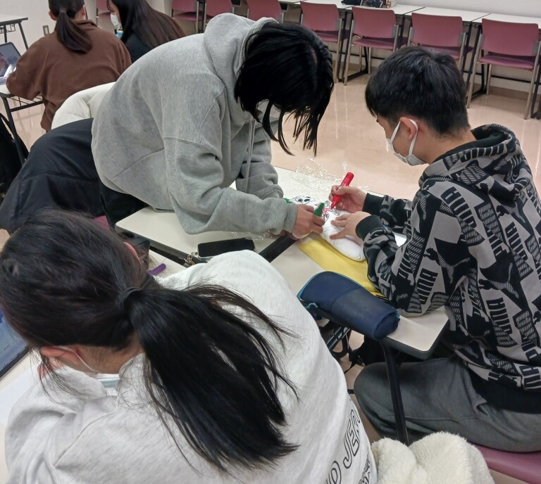 看護学科2年生　小児看護方法論Ⅰ授業風景