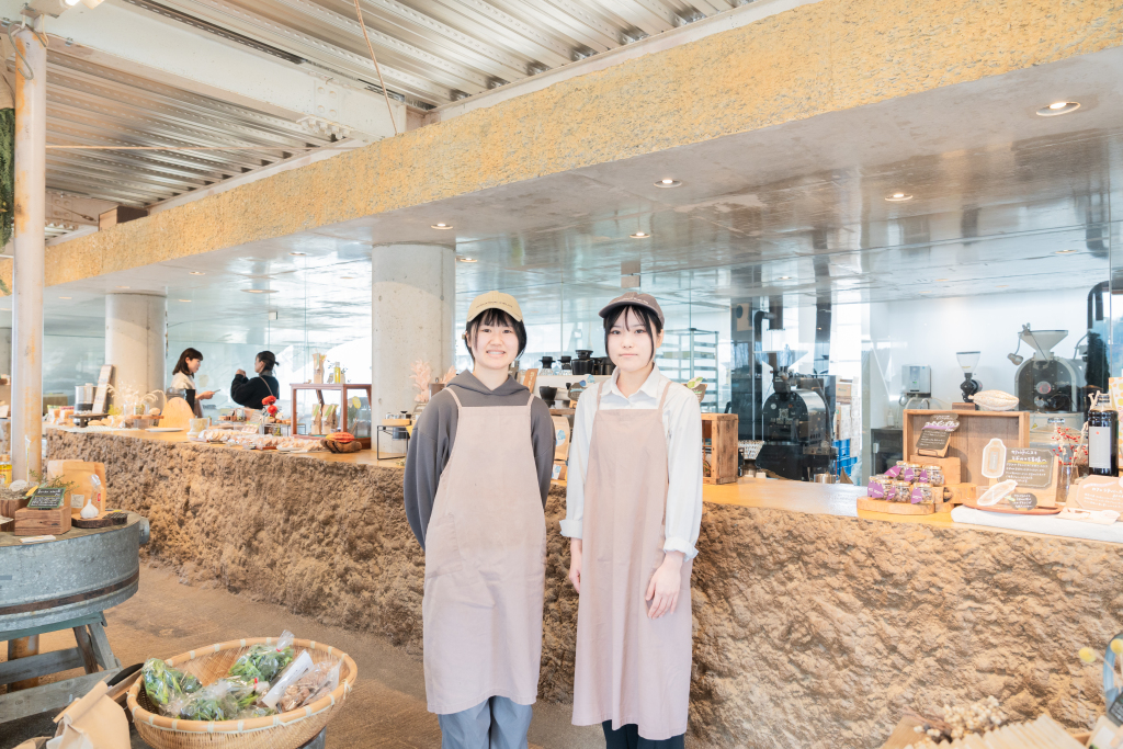 中野 紫葵さん、根上 莉緒さん