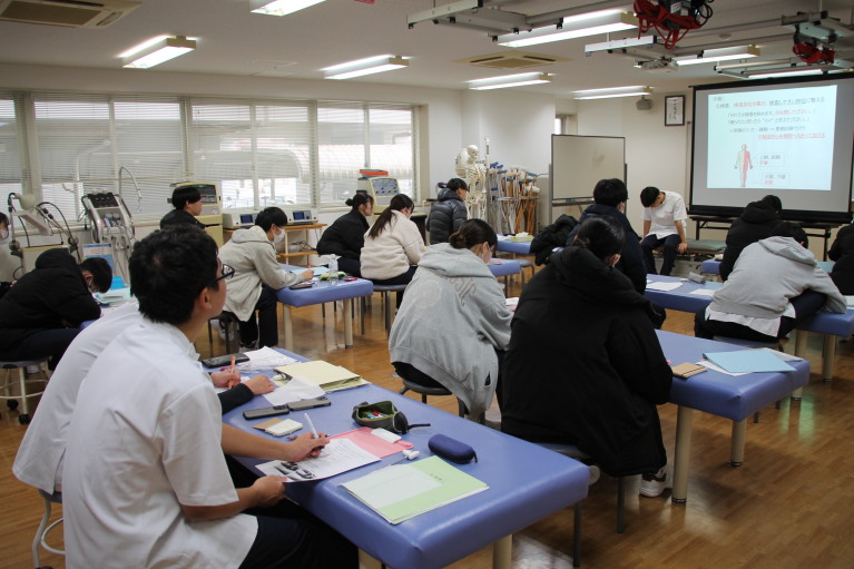 1年生 見学実習に向けたオリエンテーション