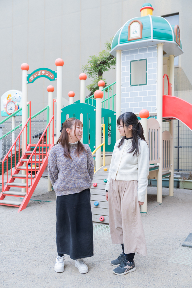 【卒業生紹介／保育士】現場で知った先生のすごさ｜高松聖母幼稚園 岡田 乃愛さん・岡田 梨愛さん