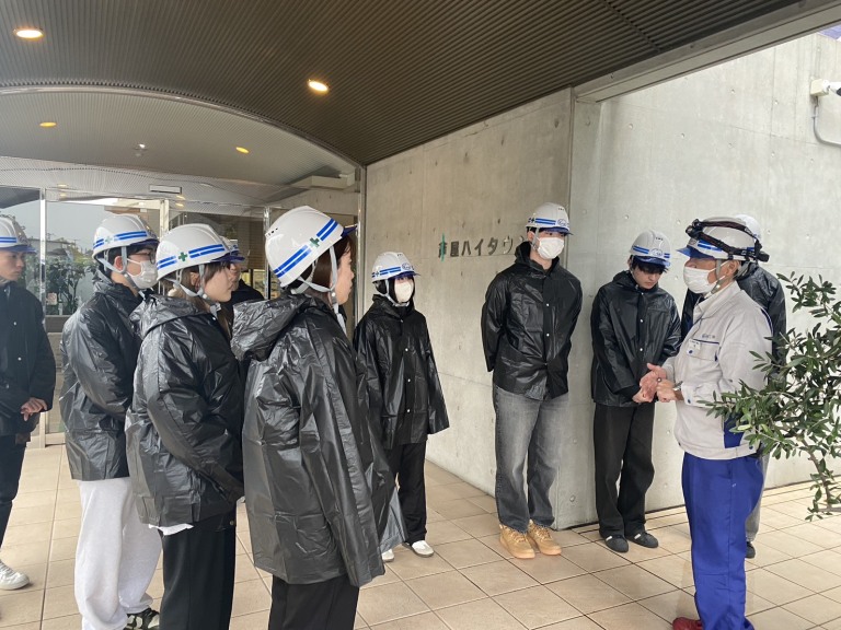 【トータルインテリア学科】「マンション改装工事現場見学会」に参加しました。