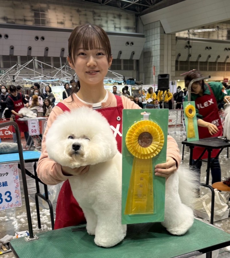 穴吹は卒業生も大活躍！！