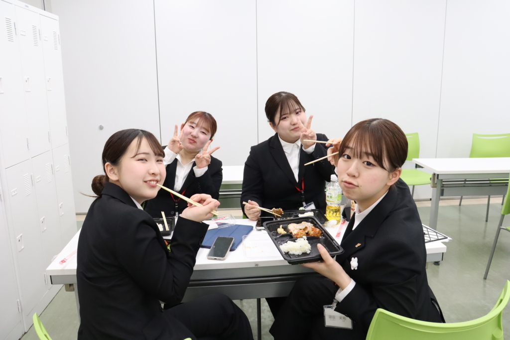 先輩のオフショット♡