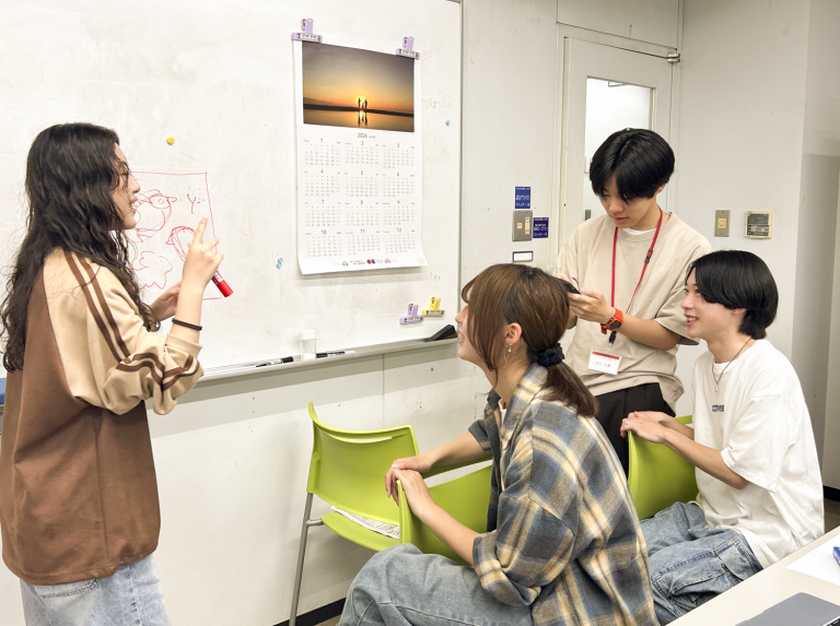 【グラフィックデザイン学科・地域デザイン学科】初めてのグループワーク