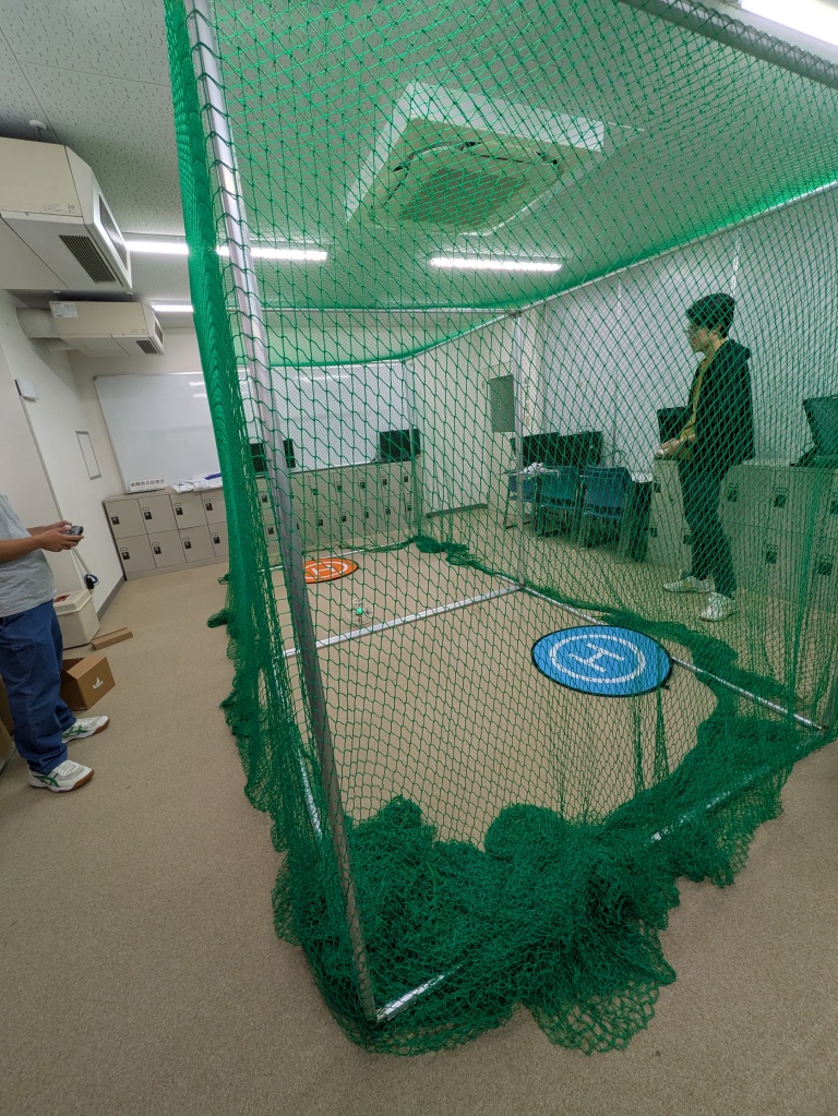 ドローンを“飛ばす”だけじゃない。企画・安全・発表まで学ぶ実践授業！