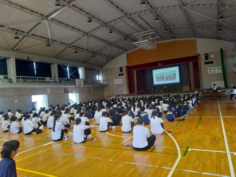 国分寺中学校で出前授業を行いました～看護学科～