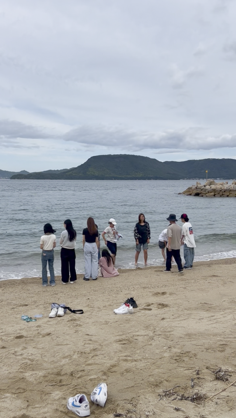 【グラフィックデザイン学科×地域デザイン学科】<br>女木島校外学習