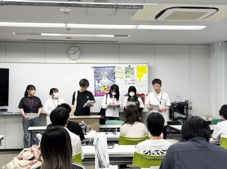【グラフィックデザイン学科】<br>カレッジを越えたコラボ制作が進行中！