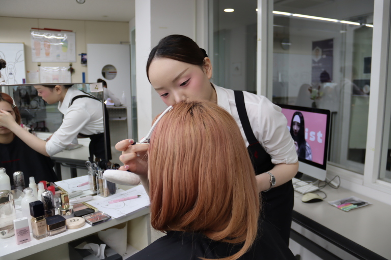 サロンワークを開催しました💄