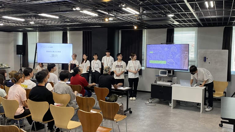 【トータルインテリア学科・地域デザイン学科】産学連携「空間デザインコンペ」プレゼン実施！最優秀案は実際に制作へ