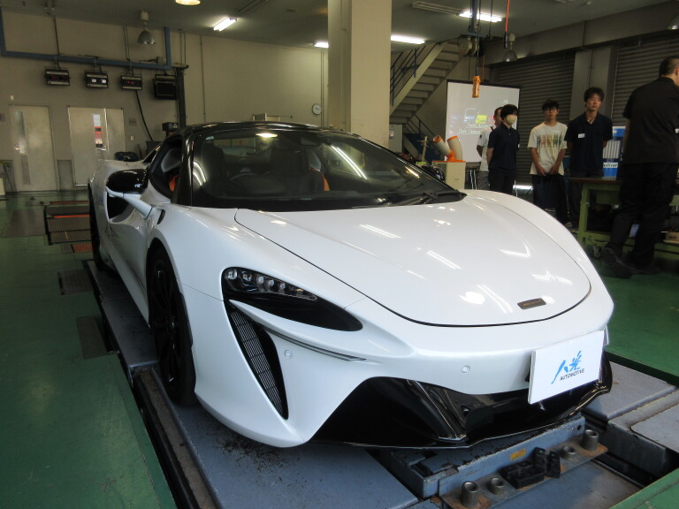 McLaren Artura