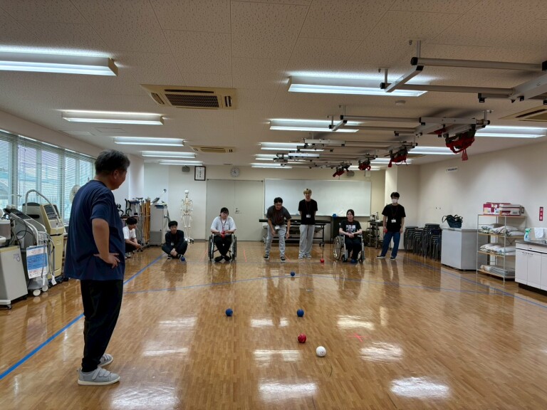 パラスポーツ「ボッチャ」を体験！～理学療法士の役割を学ぶ～