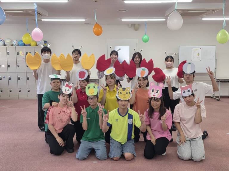 【授業紹介】「健康（指導法）」にて子どもたちへオリジナルダンスを披露