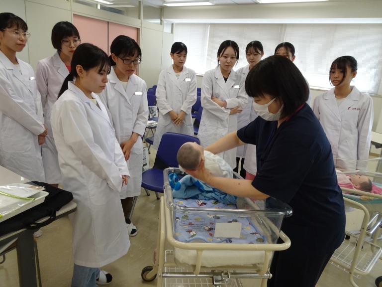 他職種連携授業実施～医療事務・ドクター秘書学科２年～
