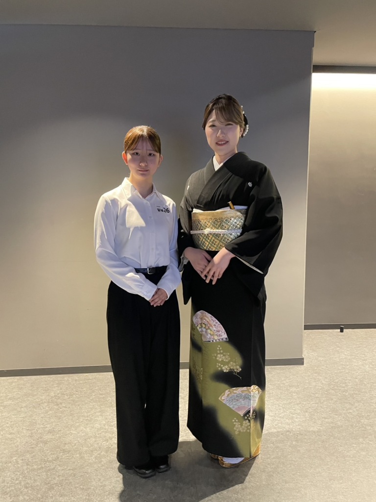 🏆 【優秀技能賞】ブライダル学科2年 白井さん（留袖着付けの部） 